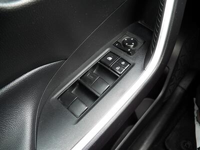 2020 Toyota RAV4 Hybrid LE  AWD - Photo 31 - Mishawaka, IN 46545