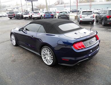 2018 Ford Mustang EcoBoost Premium   - Photo 6 - Mishawaka, IN 46545