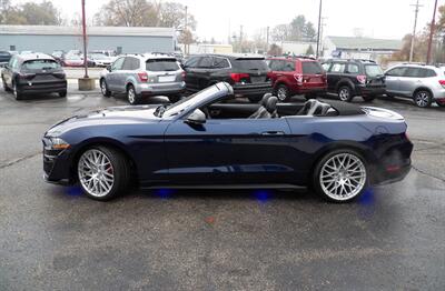 2018 Ford Mustang EcoBoost Premium   - Photo 17 - Mishawaka, IN 46545