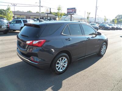2018 Chevrolet Equinox LS   - Photo 3 - Mishawaka, IN 46545