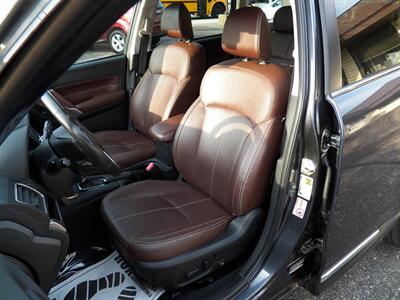 2017 Subaru Forester 2.5i Touring AWD - Photo 7 - Mishawaka, IN 46545