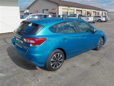 2017 Subaru Impreza 2.0i  AWD - Photo 3 - Mishawaka, IN 46545