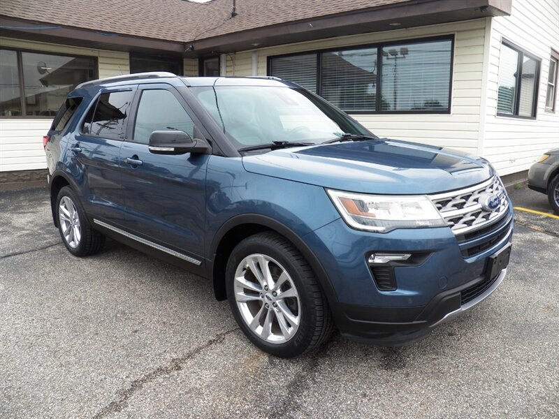 2018 Ford Explorer XLT  AWD
