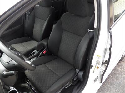2015 Honda Fit LX - Photo 8 - Mishawaka, IN 46545