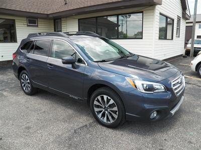 2017 Subaru Outback 2.5i Limited  AWD - Photo 1 - Mishawaka, IN 46545