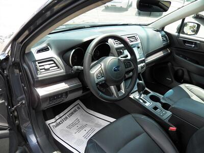 2017 Subaru Outback 2.5i Limited  AWD - Photo 9 - Mishawaka, IN 46545
