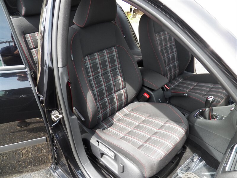 2013 Volkswagen GTI - Photo 14 - Mishawaka, IN 46545