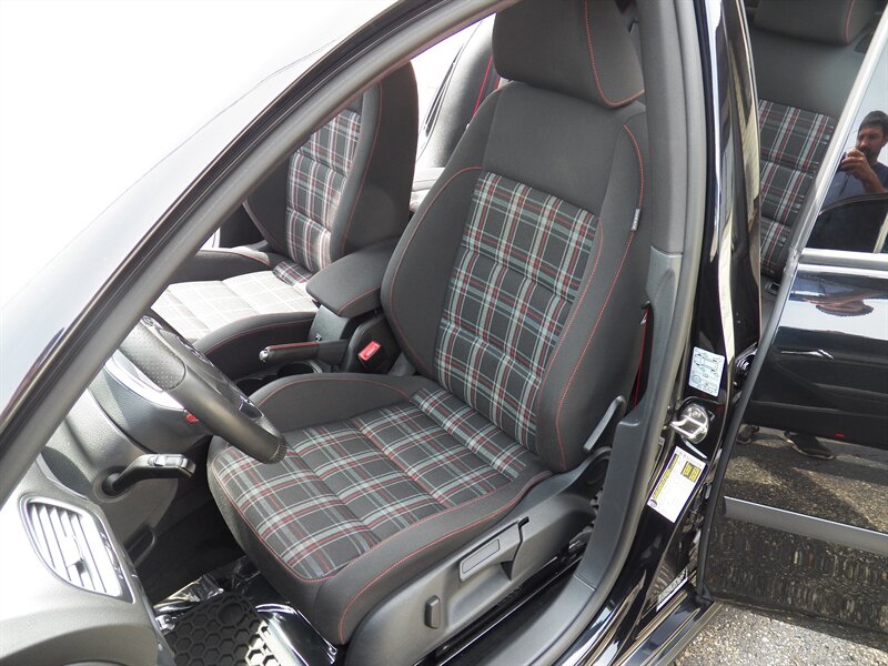 2013 Volkswagen GTI - Photo 10 - Mishawaka, IN 46545