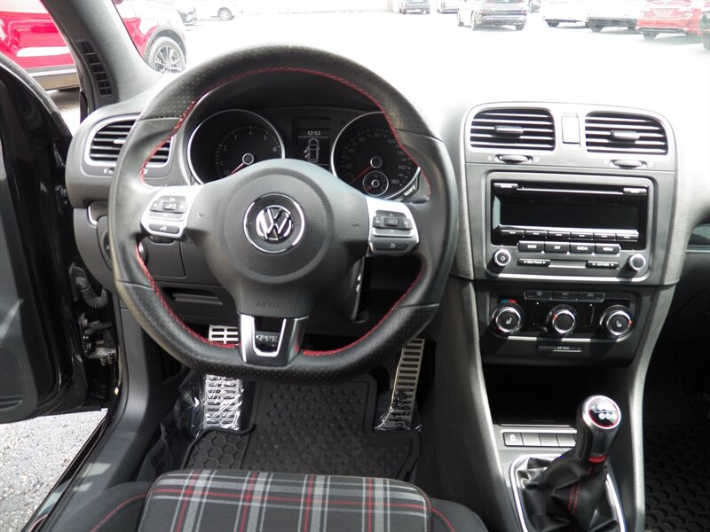2013 Volkswagen GTI - Photo 18 - Mishawaka, IN 46545