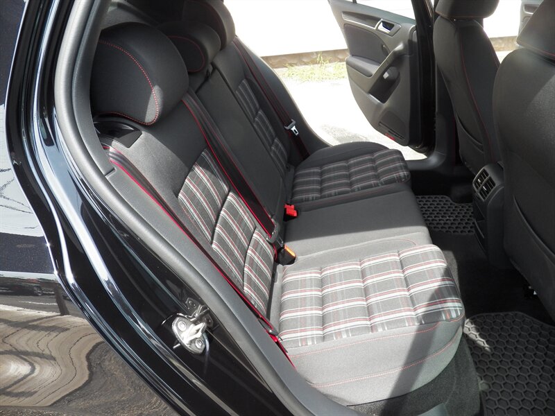 2013 Volkswagen GTI - Photo 13 - Mishawaka, IN 46545