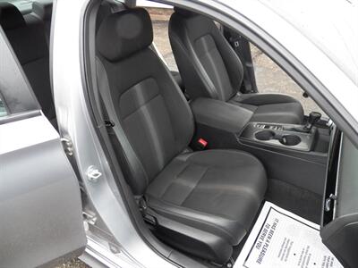 2023 Honda Civic Sport   - Photo 11 - Mishawaka, IN 46545