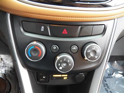 2019 Chevrolet Trax LT   - Photo 18 - Mishawaka, IN 46545