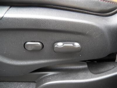 2019 Chevrolet Trax LT   - Photo 7 - Mishawaka, IN 46545