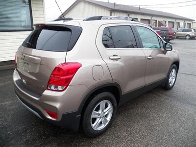 2019 Chevrolet Trax LT   - Photo 4 - Mishawaka, IN 46545