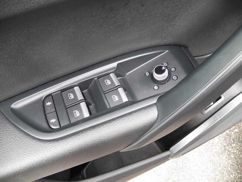 2020 Audi Q5 Quattro Premium 45 TFSI AWD - Photo 17 - Mishawaka, IN 46545