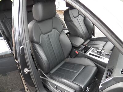 2020 Audi Q5 Quattro Premium 45 TFSI AWD - Photo 13 - Mishawaka, IN 46545