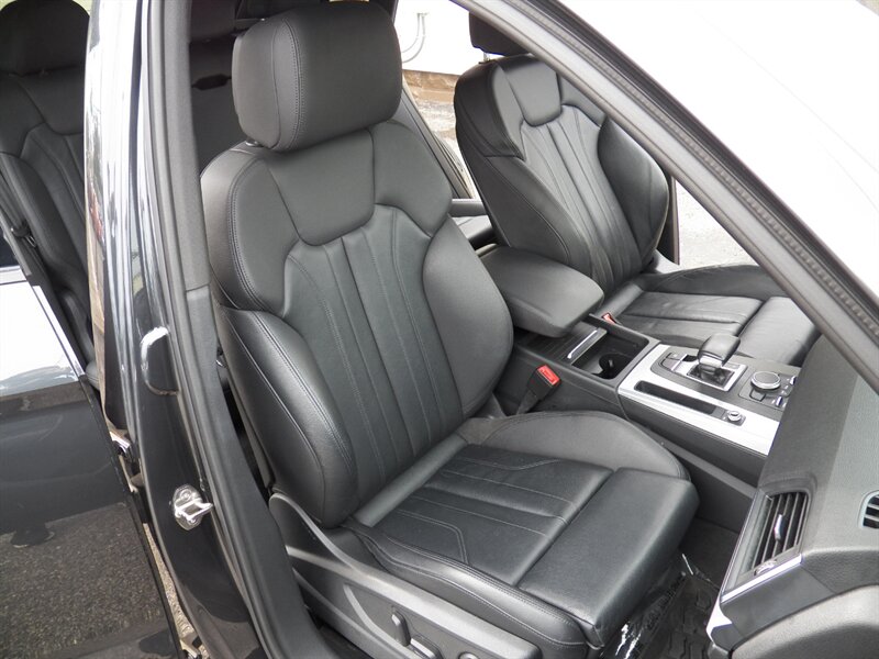 2020 Audi Q5 Quattro Premium 45 TFSI AWD - Photo 13 - Mishawaka, IN 46545