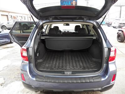 2015 Subaru Outback 2.5i Limited   - Photo 14 - Mishawaka, IN 46545