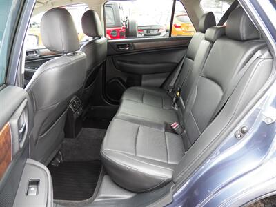 2015 Subaru Outback 2.5i Limited   - Photo 13 - Mishawaka, IN 46545