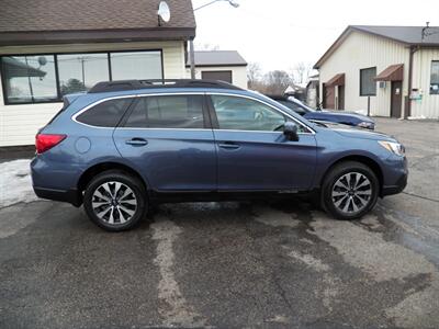 2015 Subaru Outback 2.5i Limited   - Photo 2 - Mishawaka, IN 46545