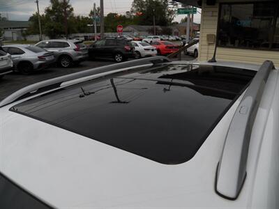 2015 Jeep Cherokee Limited  4x4 - Photo 8 - Mishawaka, IN 46545