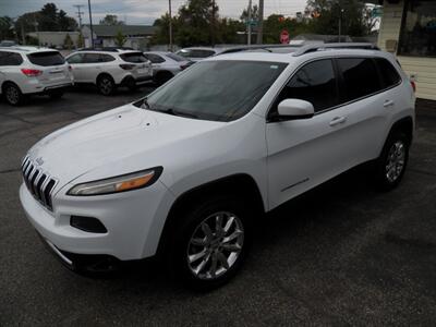 2015 Jeep Cherokee Limited  4x4 - Photo 6 - Mishawaka, IN 46545