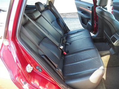 2012 Subaru Outback 2.5i Limited  AWD - Photo 13 - Mishawaka, IN 46545