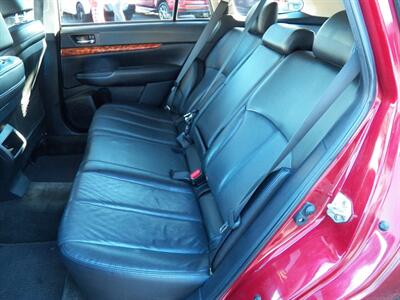 2012 Subaru Outback 2.5i Limited  AWD - Photo 11 - Mishawaka, IN 46545