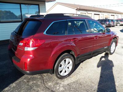 2012 Subaru Outback 2.5i Limited  AWD - Photo 4 - Mishawaka, IN 46545