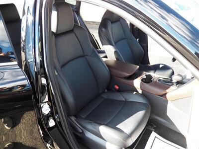 2022 Toyota Venza XLE Hybrid  AWD - Photo 13 - Mishawaka, IN 46545