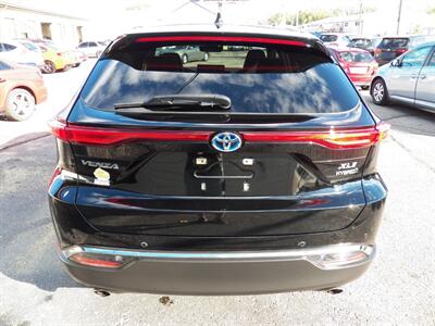 2022 Toyota Venza XLE Hybrid  AWD - Photo 6 - Mishawaka, IN 46545