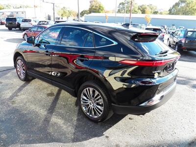 2022 Toyota Venza XLE Hybrid  AWD - Photo 7 - Mishawaka, IN 46545