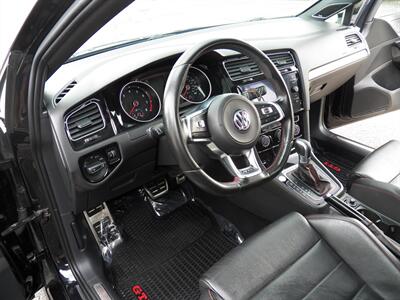 2019 Volkswagen Golf GTI SE - Photo 8 - Mishawaka, IN 46545