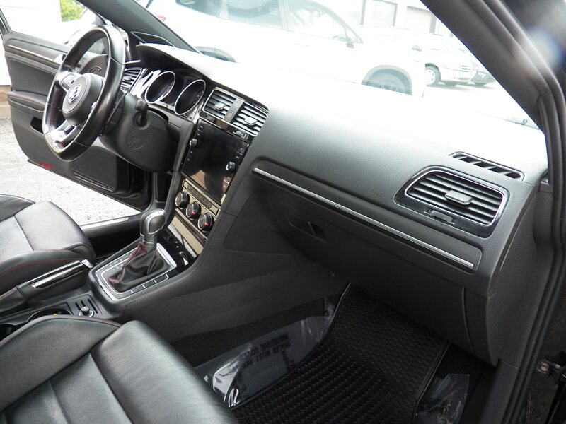 2019 Volkswagen Golf GTI SE - Photo 13 - Mishawaka, IN 46545
