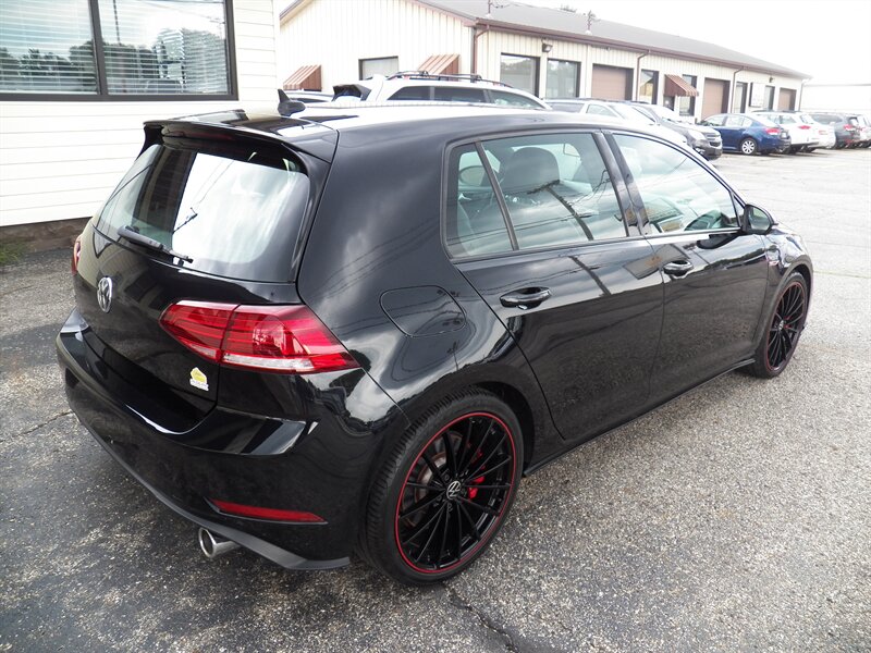 2019 Volkswagen Golf GTI SE - Photo 4 - Mishawaka, IN 46545