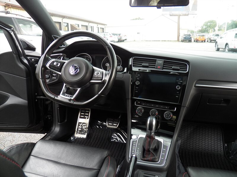 2019 Volkswagen Golf GTI SE - Photo 14 - Mishawaka, IN 46545