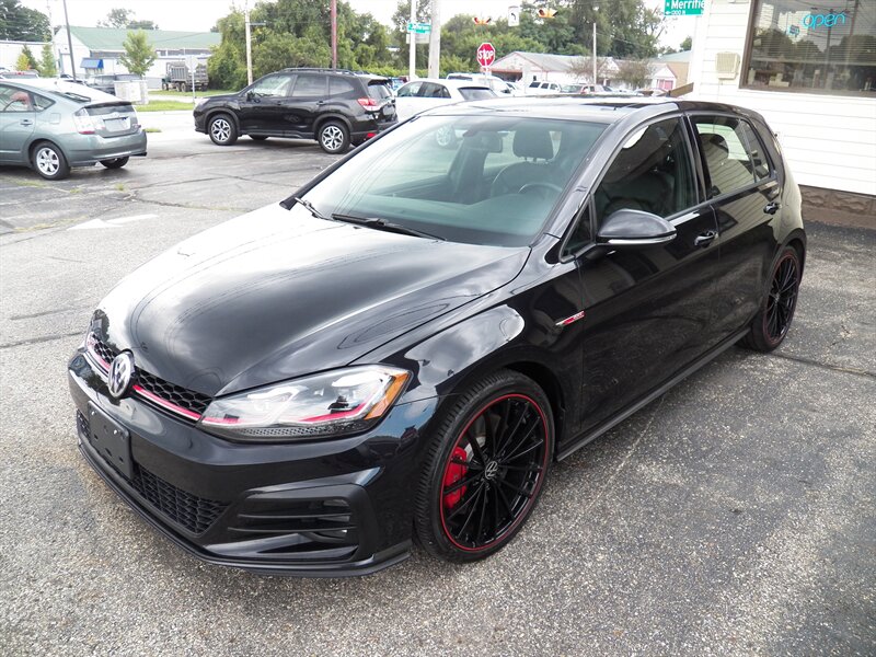 2019 Volkswagen Golf GTI SE - Photo 2 - Mishawaka, IN 46545