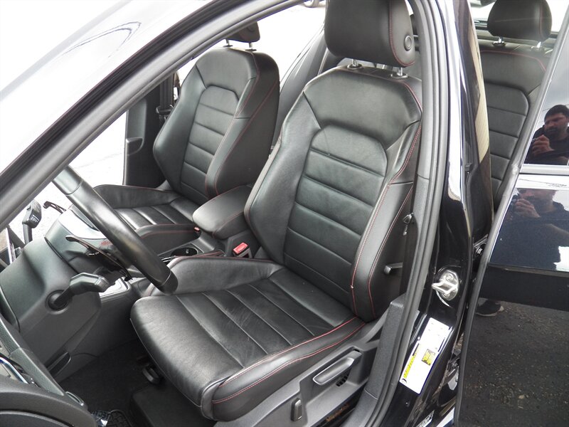 2019 Volkswagen Golf GTI SE - Photo 9 - Mishawaka, IN 46545