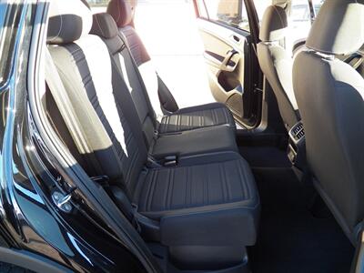 2022 Volkswagen Tiguan S 4Motion   - Photo 12 - Mishawaka, IN 46545