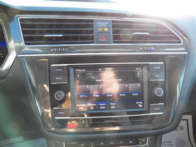 2022 Volkswagen Tiguan S 4Motion   - Photo 17 - Mishawaka, IN 46545