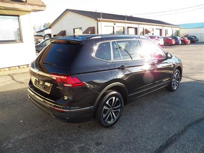 2022 Volkswagen Tiguan S 4Motion   - Photo 3 - Mishawaka, IN 46545