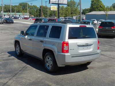 2007 Jeep Patriot Sport  4WD - Photo 5 - Mishawaka, IN 46545