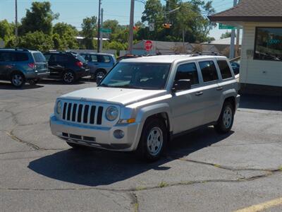 2007 Jeep Patriot Sport  4WD - Photo 7 - Mishawaka, IN 46545