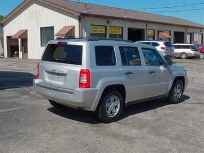 2007 Jeep Patriot Sport  4WD - Photo 3 - Mishawaka, IN 46545