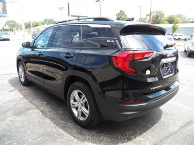 2020 GMC Terrain SLE   - Photo 2 - Mishawaka, IN 46545