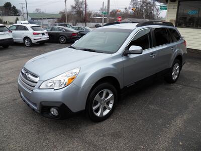2014 Subaru Outback 2.5i Premium  AWD - Photo 2 - Mishawaka, IN 46545