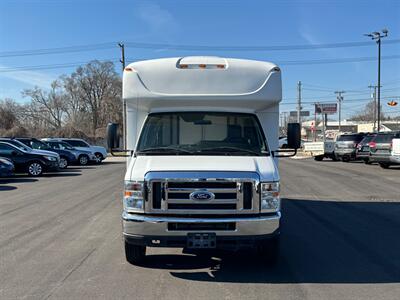 2015 Ford E-Series Van E-450  Box Truck - Photo 7 - Mishawaka, IN 46545