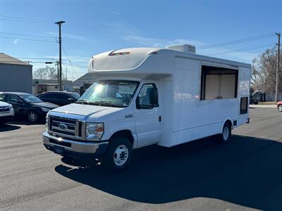 2015 Ford E-Series Van E-450  Box Truck - Photo 6 - Mishawaka, IN 46545