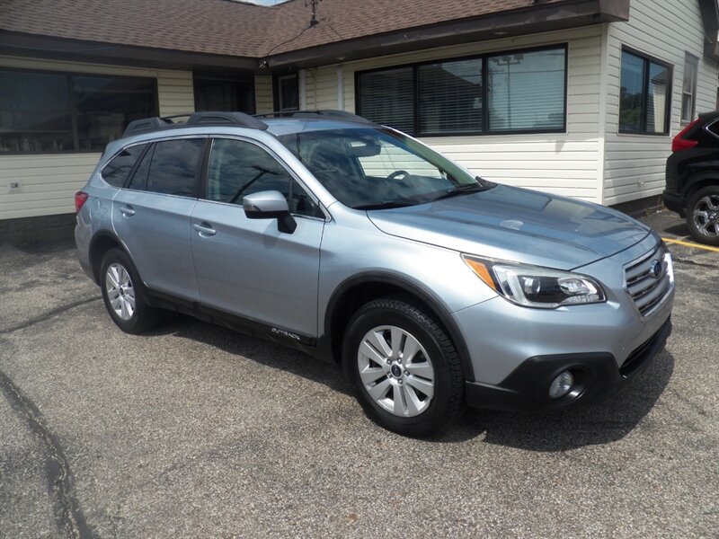 2017 Subaru Outback 2.5i Premium  AWD