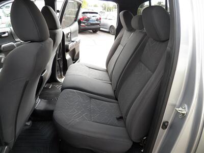 2017 Toyota Tacoma TRD Sport 4x4 - Photo 10 - Mishawaka, IN 46545